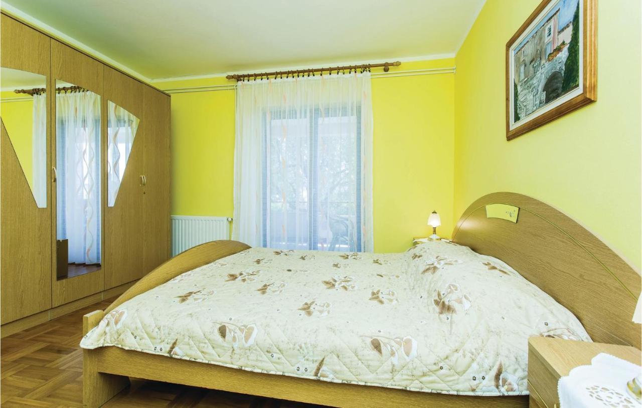Stunning Apartment In Krk With Kitchen Krk Town Dış mekan fotoğraf